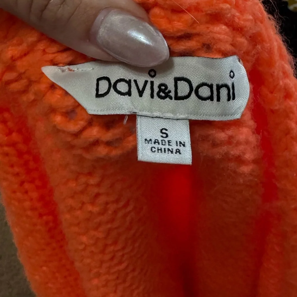 Davi&Dani Bright Orange & White Daisy Cardigan - Picture 2 of 8